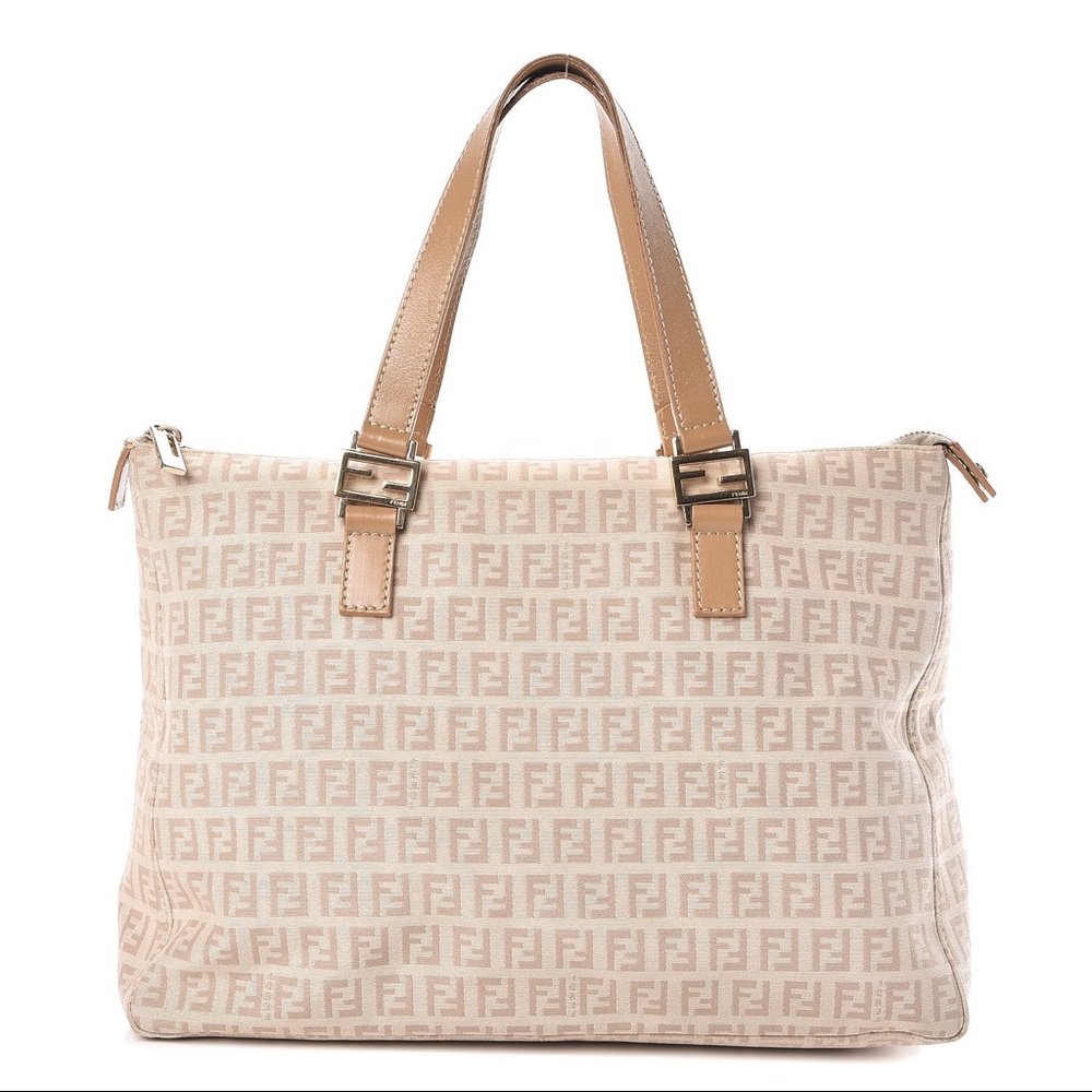 ❌Sold ❌FENDI  Zucchino Role Tote Beige